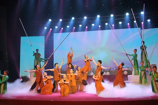 Miền Đông hòa nhịp đờn ca - Anh 1