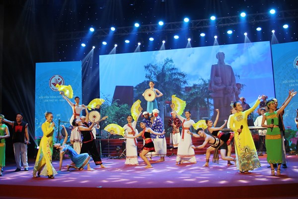 Miền Đông hòa nhịp đờn ca - Anh 2