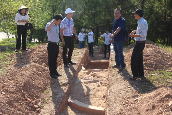 Xin chủ trương tiếp tục mở rộng khai quật khảo cổ di tích núi Bân - Anh 1