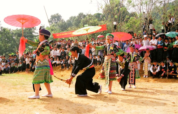 Độc đáo ngày hội văn hóa các dân tộc trên cao nguyên Mộc Châu - Anh 1