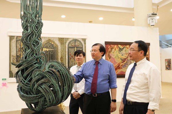 Festival Mỹ thuật trẻ 2022: Nghệ sĩ trẻ cất tiếng những gì? - Anh 4