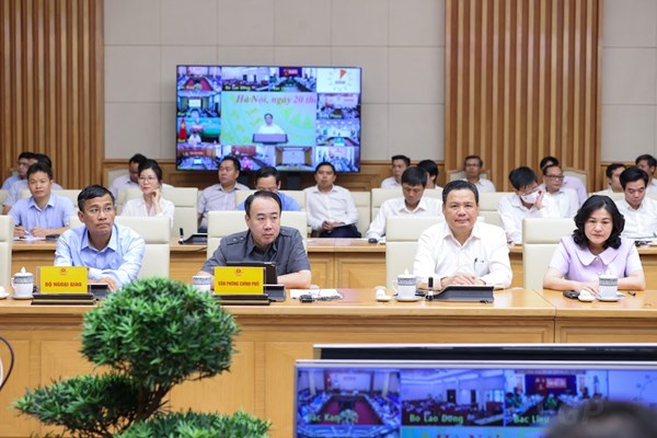 Thủ tướng đề ra 9 phương hướng, nhiệm vụ, giải pháp phát triển thị trường lao động - Anh 3