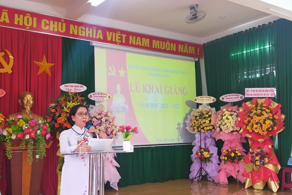 Trung tâm Nuôi dạy trẻ khuyết tật Võ Hồng Sơn khai giảng năm học mới - Anh 1