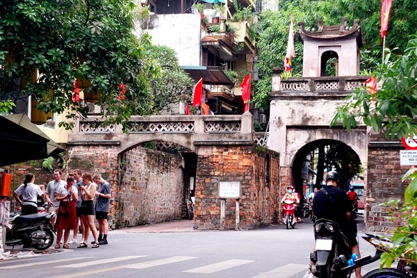 Hà Nội tập trung xây dựng các sản phẩm du lịch hấp dẫn - Anh 1