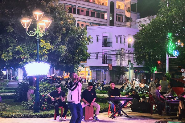 “Âm nhạc đường phố” hứa hẹn là sản phẩm du lịch độc đáo - Anh 3