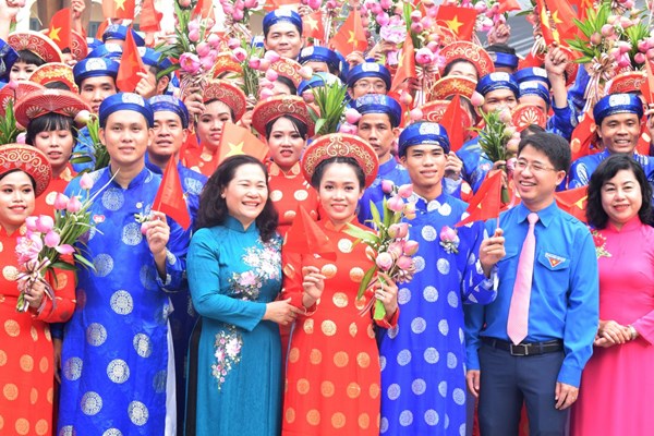 TP.HCM: Tổ chức lễ cưới tập thể cho 100 cặp đôi - Anh 2