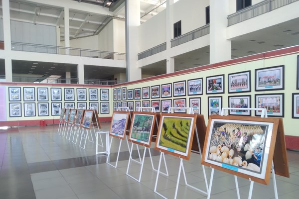 Triển lãm “Thắm tình hữu nghị Việt - Lào, Thanh Hóa - Hủa Phăn” - Anh 1
