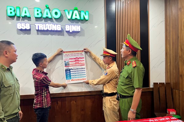 Hà Nội: Tăng cường tuyên truyền phòng, chống tác hại của rượu, bia trước dịp nghỉ lễ 2.9 - Anh 2