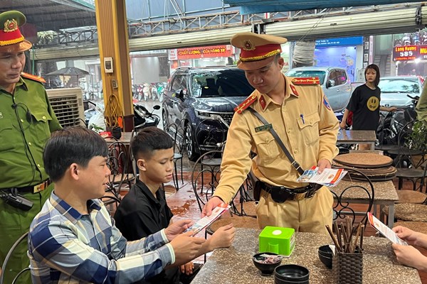 Hà Nội: Tăng cường tuyên truyền phòng, chống tác hại của rượu, bia trước dịp nghỉ lễ 2.9 - Anh 4