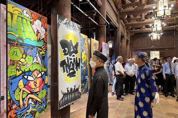 Cuộc đối thoại thú vị của Thư pháp và Graffiti ở Văn Miếu - Anh 5