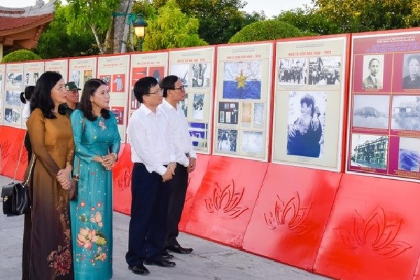 Trưng bày chuyên đề 