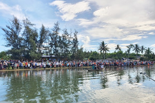 Lễ hội “Đầm An Khê Sóng hát” quảng bá di sản văn hóa Sa Huỳnh - Anh 1