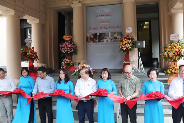Khai mạc triển lãm mỹ thuật 