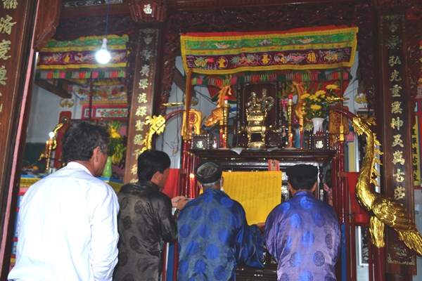 Đến Lý Sơn chiêm ngưỡng bộ xương cá Ông lớn nhất Đông Nam Á - Anh 1