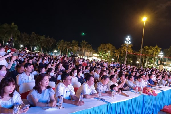 Hào hùng chương trình nghệ thuật “Mùa thu lịch sử” - Anh 3