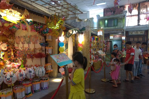 Vui Tết Trung thu tại Hoàng thành Thăng Long - Anh 2