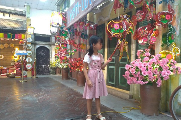 Vui Tết Trung thu tại Hoàng thành Thăng Long - Anh 1