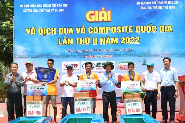 Sôi nổi Giải vô địch đua vỏ composite quốc gia lần thứ II - Anh 2