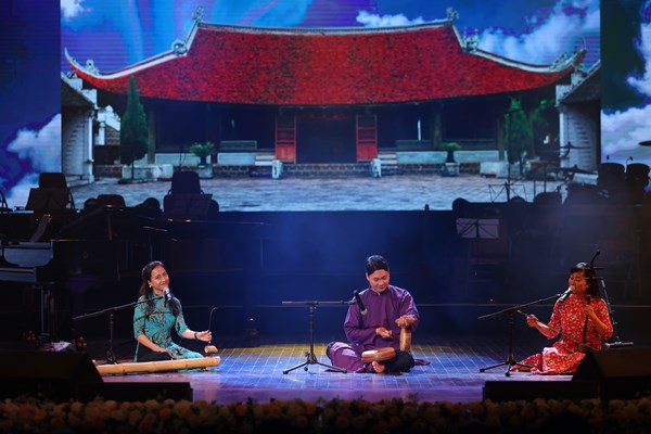Hồng Thanh Quang - Vẫn nguyên là nỗi khát: Đêm của nhiều dư vị cảm xúc - Anh 5