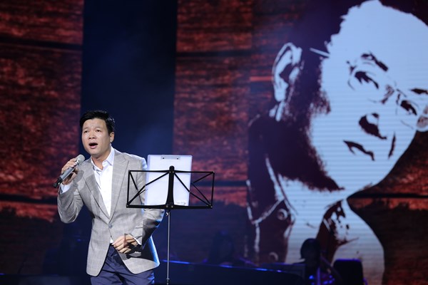 Hồng Thanh Quang - Vẫn nguyên là nỗi khát: Đêm của nhiều dư vị cảm xúc - Anh 3