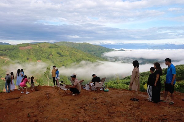 “Săn mây” ở Khánh Sơn - Anh 1