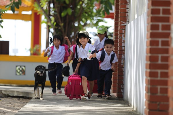 Năm học mới với những nhiệm vụ mới: Cần sớm giải quyết được “3 thiếu” - Anh 1