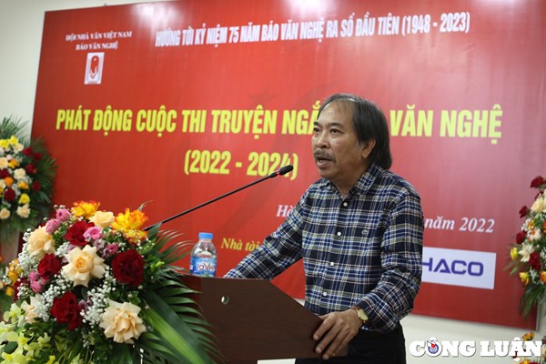 Các nhà văn đang ở tâm thế chuyển động - Anh 2