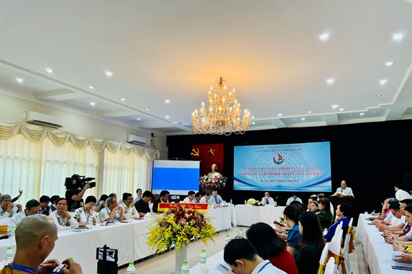 Văn hóa quản lý với di sản văn hóa trong hội nhập và phát triển - Anh 1