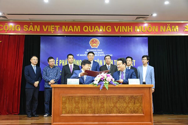 Phát động Ngày Tôn vinh tiếng Việt trong cộng đồng người Việt Nam ở nước ngoài - Anh 3