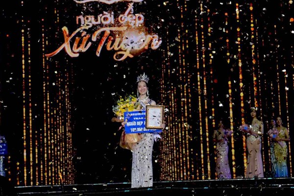 Vũ Phương Thảo trở thành Người đẹp Xứ Tuyên 2022 - Anh 1