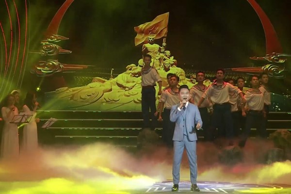 “Tổ quốc tôi” qua đêm nhạc Nguyễn Anh Trí - Anh 3