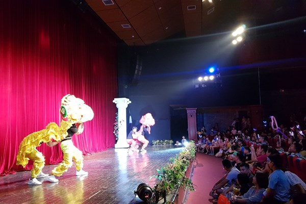 “Truyền lửa” tình yêu nghệ thuật truyền thống đến với học sinh: “Mưa dầm thấm lâu” - Anh 1
