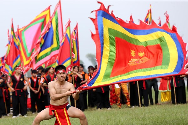 Hàng vạn du khách dự Lễ khai hội mùa thu Côn Sơn - Kiếp Bạc 2022 - Anh 3