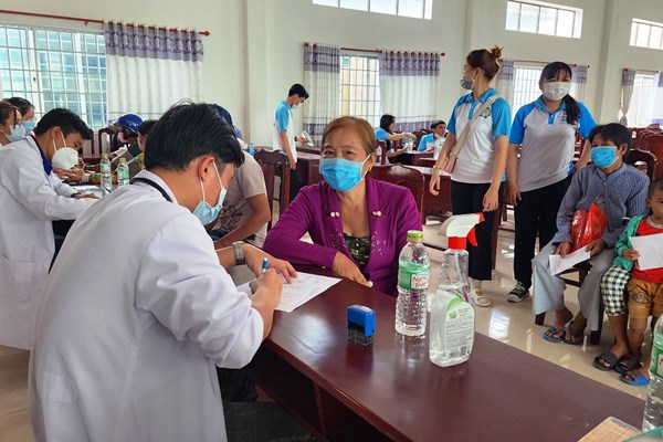 Nhiều hoạt động ý nghĩa của Câu lạc bộ Nét bút xanh Kiên Giang - Anh 2