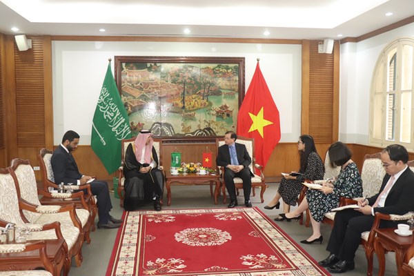 Đẩy mạnh hợp tác VHTTDL Việt Nam - Ả-rập Xê-út - Anh 1
