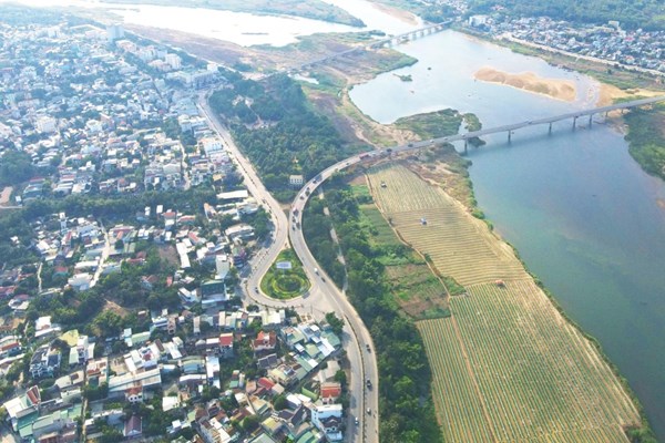 Quảng Ngãi: Khai thác tiềm năng, lợi thế ven sông Trà để phát triển du lịch bền vững - Anh 1