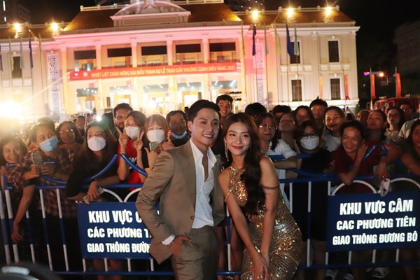Phim điện ảnh 'Đêm tối rực rỡ' đoạt giải Cánh diều vàng - Anh 8
