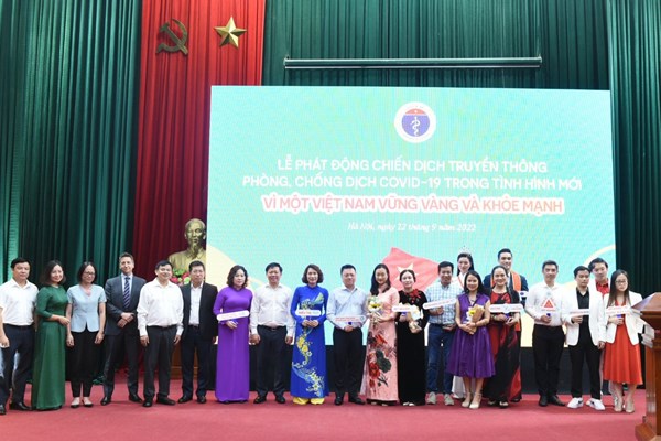 Thông điệp​​​​​​​ phòng chống dịch Covid-19 từ 5K chỉ còn 2K+: Điều chỉnh để phù hợp với thực tế - Anh 1