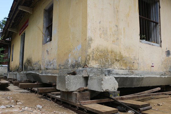 “Thần đèn” di dời chánh điện quốc tự Diệu Đế, lưu giữ bức tranh Long vân khế hội - Anh 3
