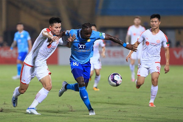 Vòng 16 V.League 2022: Đua tranh quyết liệt - Anh 2