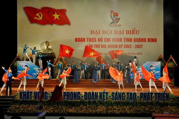 Tuổi trẻ Quảng Bình ra sức xây dựng quê hương - Anh 1