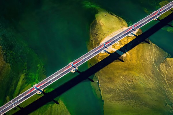 Quảng Ngãi: Hoàn thiện cơ sở hạ tầng giao thông, góp phần phát triển du lịch bền vững - Anh 1