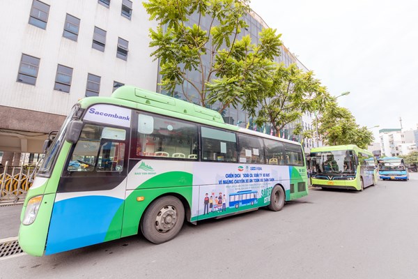 Giao thông công cộng Hà Nội hướng đến những chuyến xe an toàn, thân thiện - Anh 2