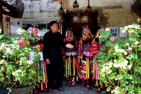 “Văn hóa còn thì dân tộc còn” (Bài 1): “Biên giới mềm” nơi miền biên viễn - Anh 6