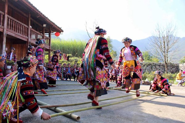 Bảo tồn, phát huy văn hóa phi vật thể các dân tộc thiểu số có nguy cơ mai một - Anh 3