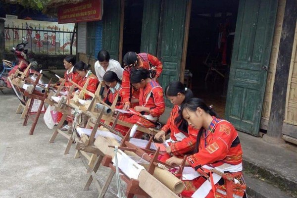 Bảo tồn, phát huy văn hóa phi vật thể các dân tộc thiểu số có nguy cơ mai một - Anh 4