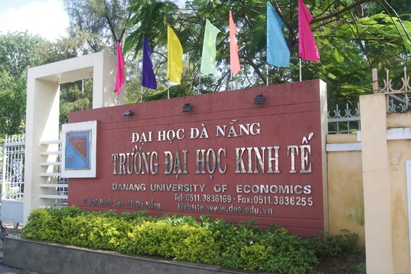 Sớm xử lý giảng viên nhờ thi hộ - Anh 1