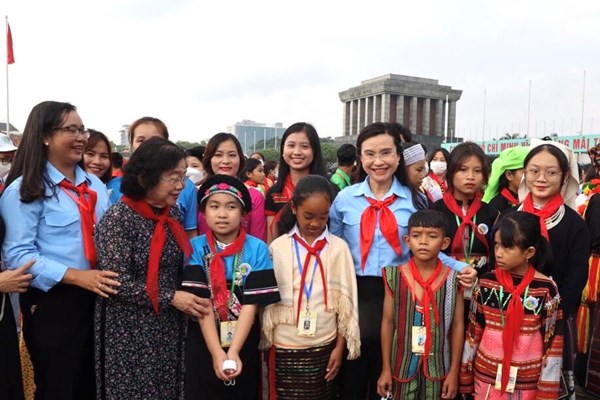 Liên hoan Thiếu nhi tiêu biểu các dân tộc toàn quốc lần thứ IV - Anh 2