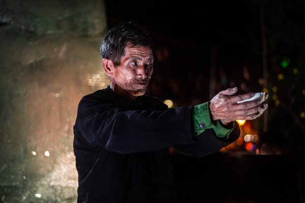 Cuốn hút thực cảnh The Mong Show - Anh 2