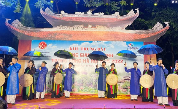 Quảng bá văn hóa, con người Bắc Ninh đến với du khách Thủ đô - Anh 1